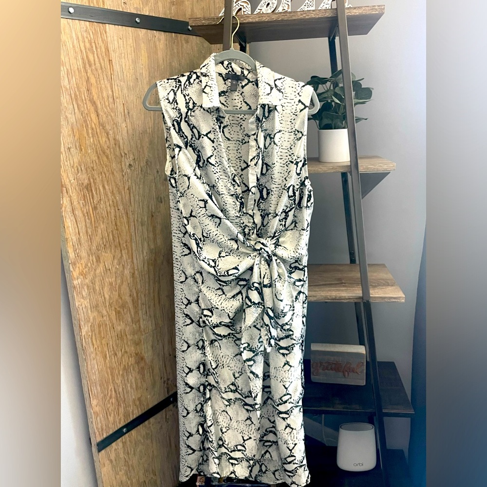 Beautiful H&M wrap dress SIZE M